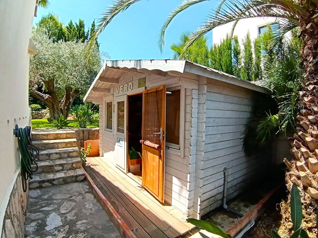 5 soveværelse Villa til salg i La Sella med swimmingpool garage - € 960.000 (Ref: 9175992)