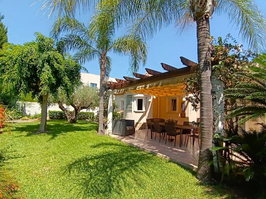 5 soveværelse Villa til salg i La Sella med swimmingpool garage - € 960.000 (Ref: 9175992)