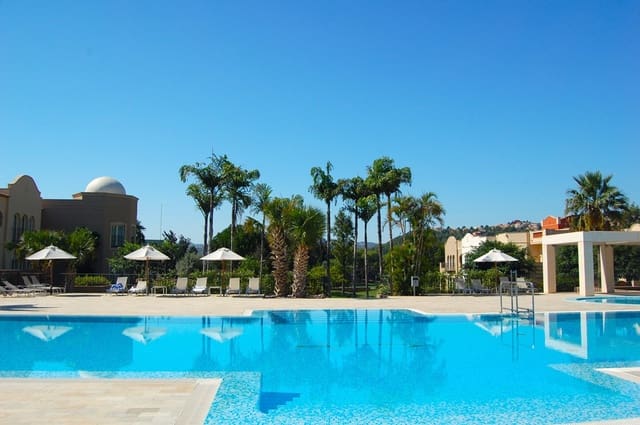 2 makuuhuone Huoneisto myytävänä paikassa La Sella mukana uima-altaan 
autotalli - 478 000 € (Ref: 9184515)