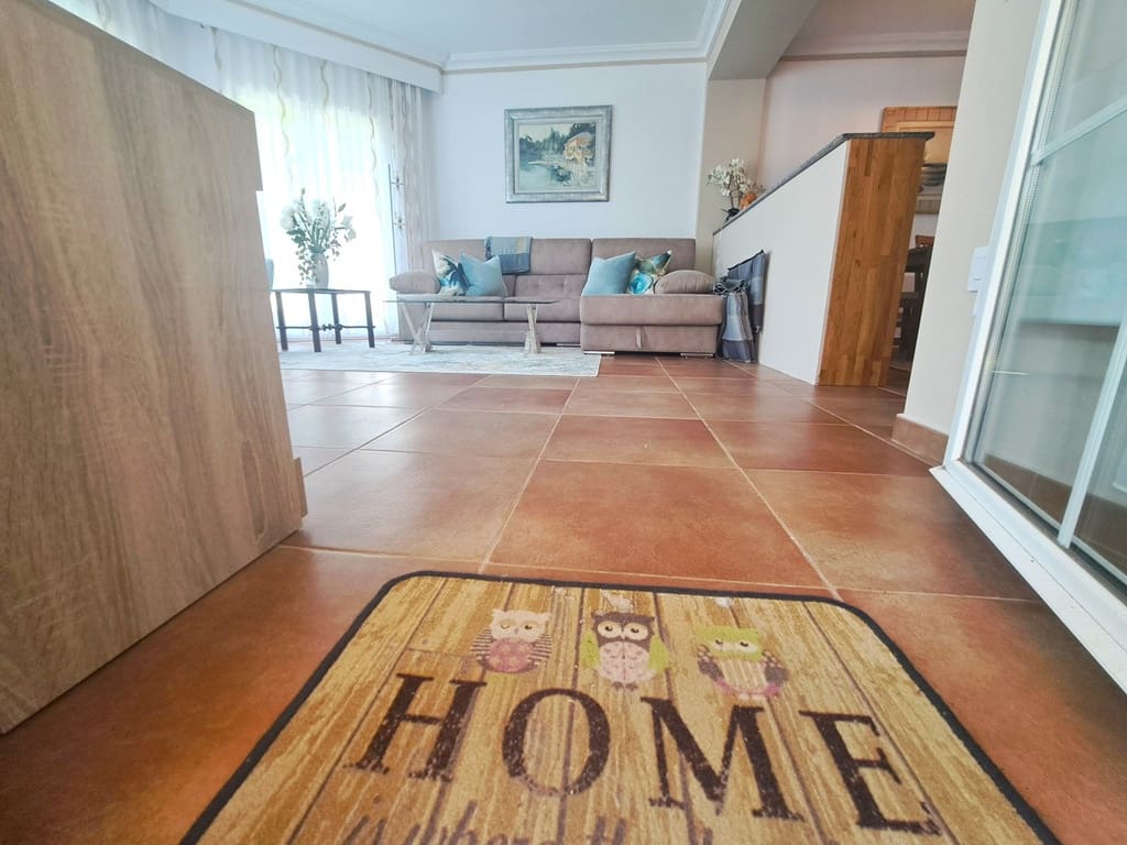 2 soverom Leilighet til salgs i La Sella med svømmebasseng garasje - € 478 000 (Ref: 9184515)