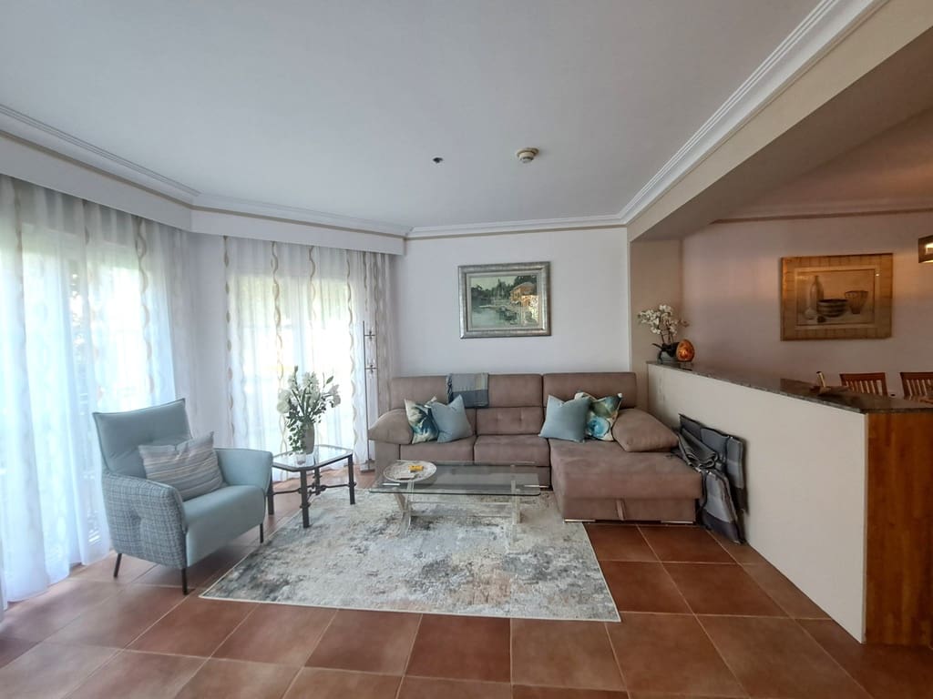 2 soverom Leilighet til salgs i La Sella med svømmebasseng garasje - € 478 000 (Ref: 9184515)