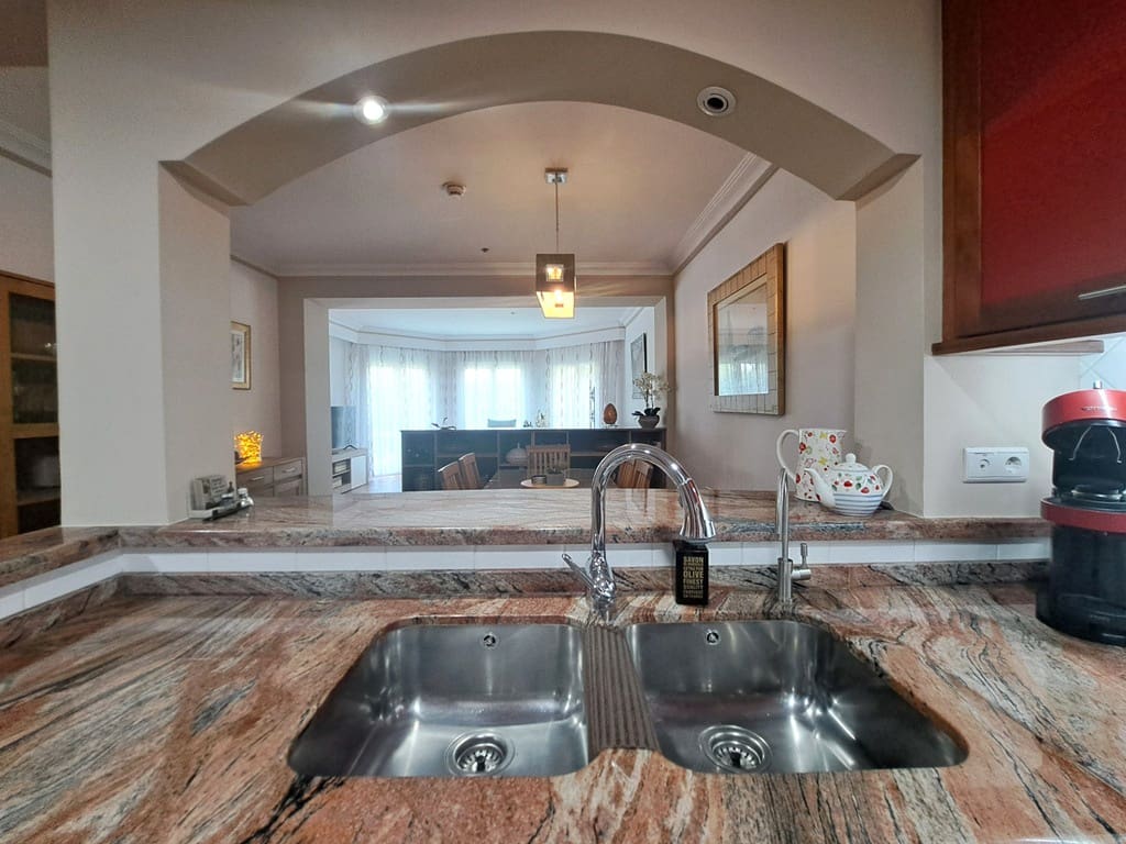 2 soverom Leilighet til salgs i La Sella med svømmebasseng garasje - € 478 000 (Ref: 9184515)