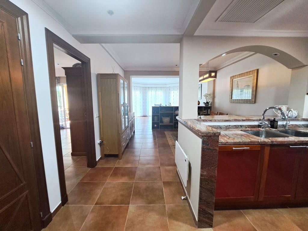 2 soverom Leilighet til salgs i La Sella med svømmebasseng garasje - € 478 000 (Ref: 9184515)