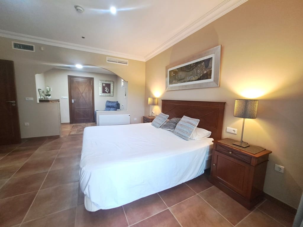 2 soverom Leilighet til salgs i La Sella med svømmebasseng garasje - € 478 000 (Ref: 9184515)