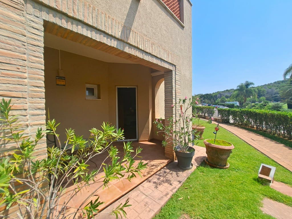 2 soverom Leilighet til salgs i La Sella med svømmebasseng garasje - € 478 000 (Ref: 9184515)