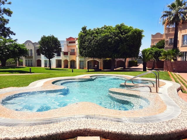 2 makuuhuone Huoneisto myytävänä paikassa La Sella mukana uima-altaan 
autotalli - 478 000 € (Ref: 9184515)