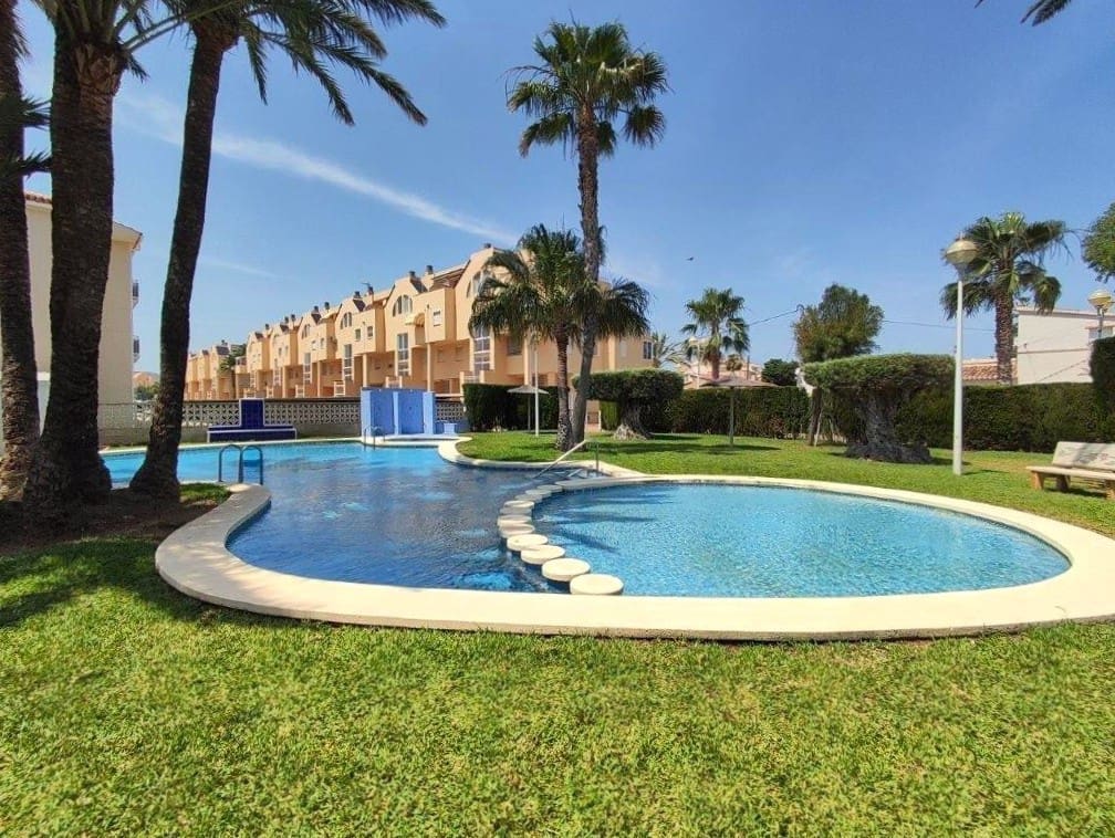 2 slaapkamer Penthouse te koop in Denia met zwembad garage - € 289.000 (Ref: 9191898)