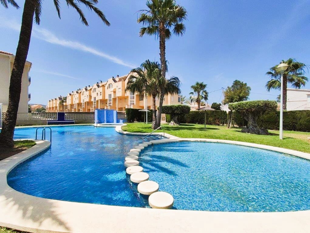 2 slaapkamer Penthouse te koop in Denia met zwembad garage - € 289.000 (Ref: 9191898)