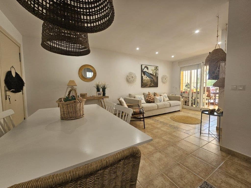 3 bedroom Apartment for sale in Denia with pool garage - € 395,000 (Ref: 9226032)
