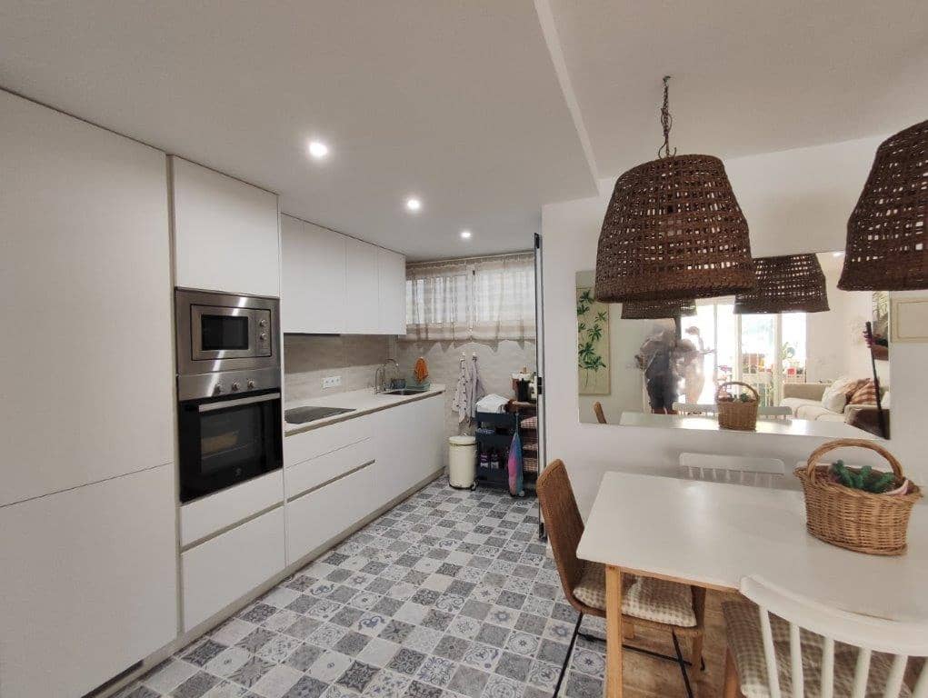 3 bedroom Apartment for sale in Denia with pool garage - € 395,000 (Ref: 9226032)