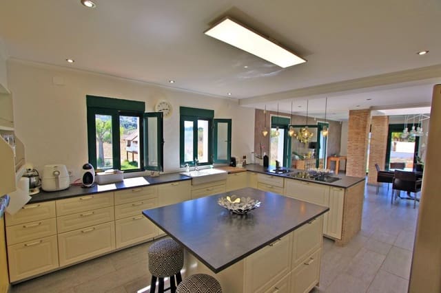 6 slaapkamer Villa te koop in La Sella met garage - € 875.000 (Ref: 9239323)