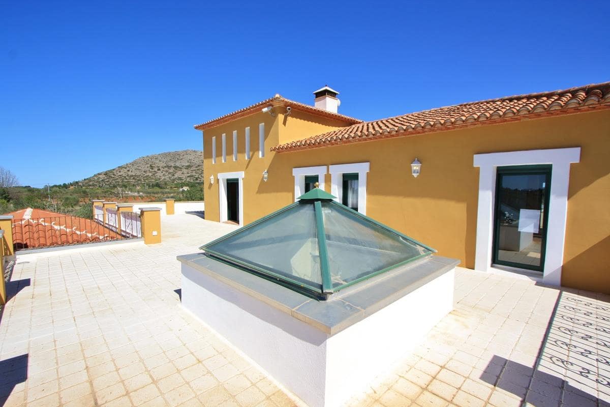 6 chambre Villa/Maison à vendre à La Sella avec garage - 875 000 € (Ref: 9239323)