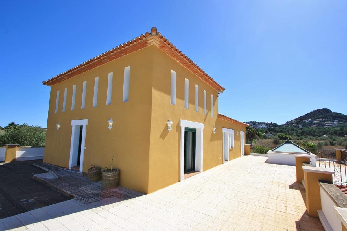 6 chambre Villa/Maison à vendre à La Sella avec garage - 875 000 € (Ref: 9239323)