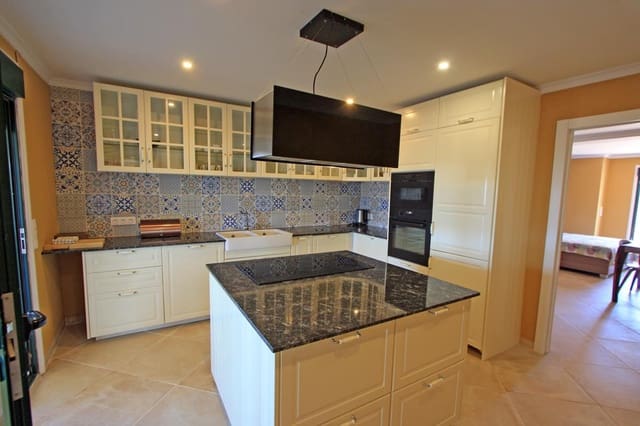 6 slaapkamer Villa te koop in La Sella met garage - € 875.000 (Ref: 9239323)