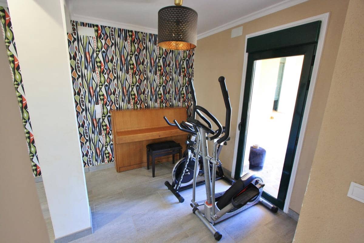 6 chambre Villa/Maison à vendre à La Sella avec garage - 875 000 € (Ref: 9239323)