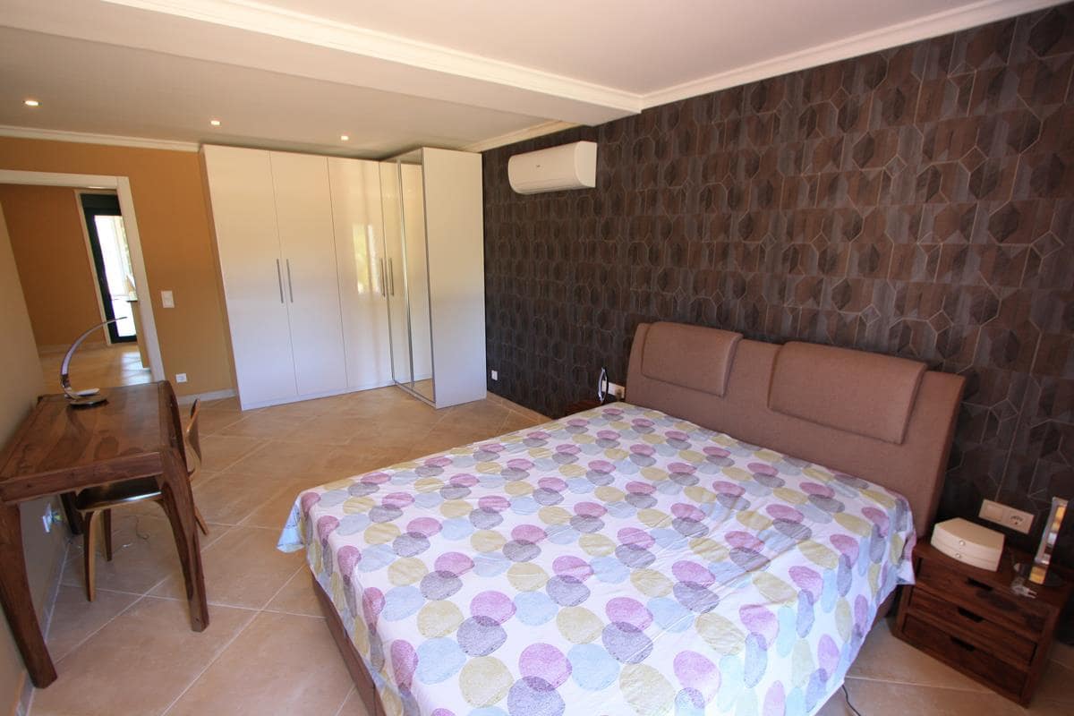 6 chambre Villa/Maison à vendre à La Sella avec garage - 875 000 € (Ref: 9239323)