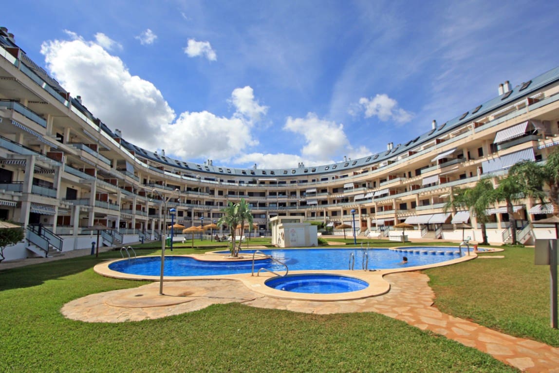 2 Zimmer Apartment zu verkaufen in Denia mit Pool Garage - 365.000 € (Ref: 9239324)
