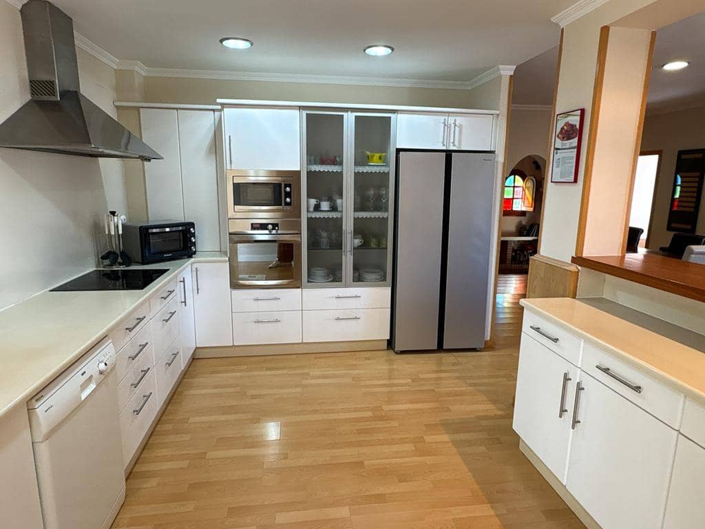 5 soveværelse Villa til salg i Denia med swimmingpool garage - € 580.000 (Ref: 9271457)