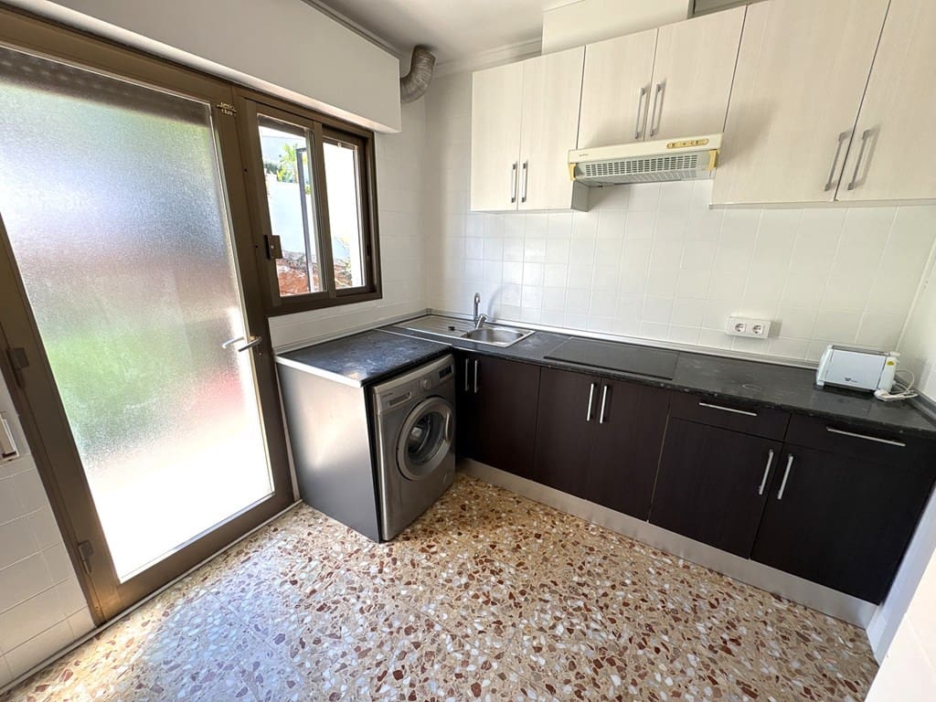 5 soveværelse Villa til salg i Denia med swimmingpool garage - € 580.000 (Ref: 9271457)