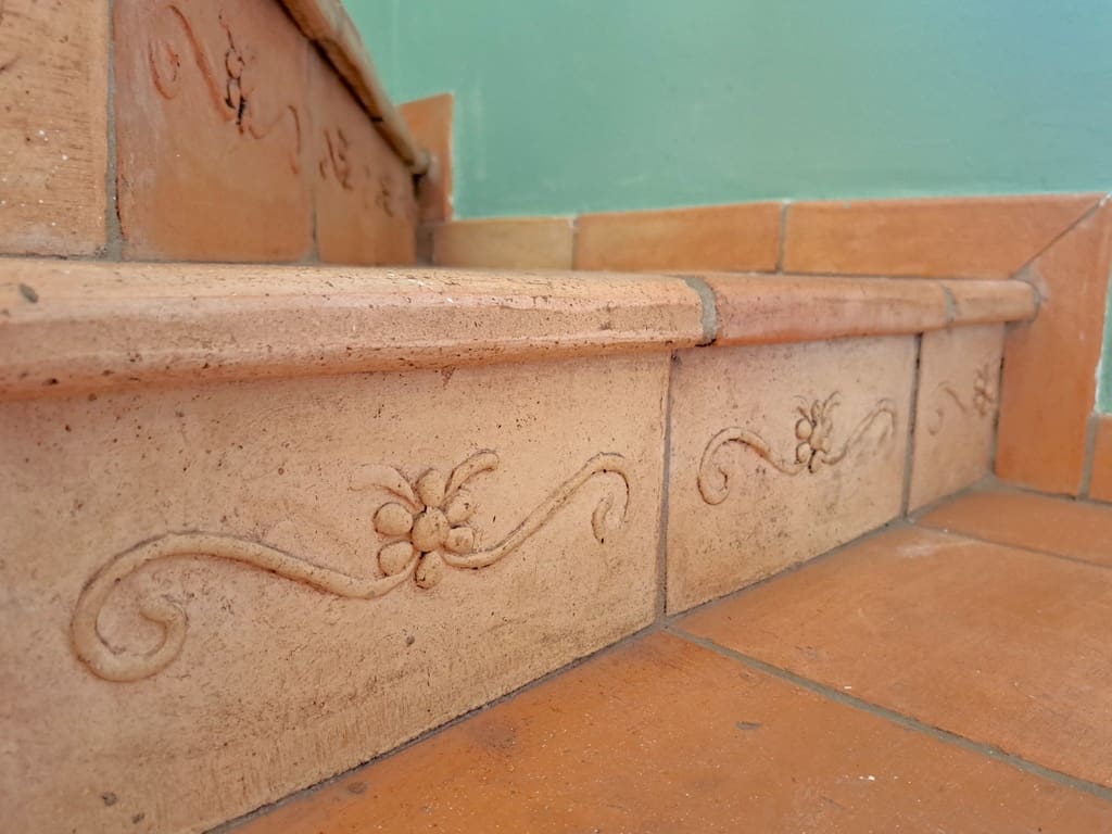 6 soveværelse Villa til salg i Orba med swimmingpool garage - € 750.000 (Ref: 9282810)