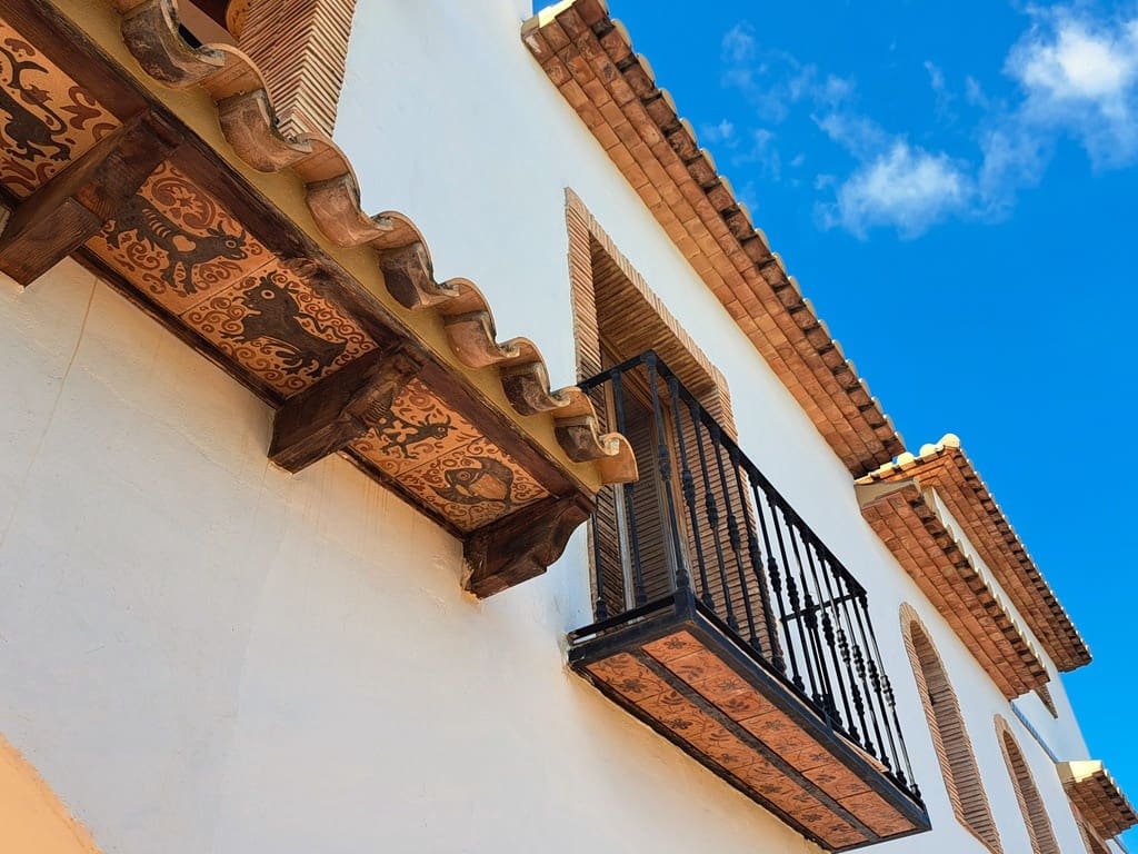 6 soveværelse Villa til salg i Orba med swimmingpool garage - € 750.000 (Ref: 9282810)