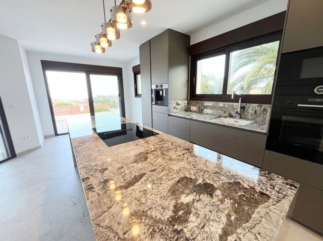 4 Zimmer Villa zu verkaufen in Dénia mit Pool Garage - 1.199.000 € (Ref: 9309356)