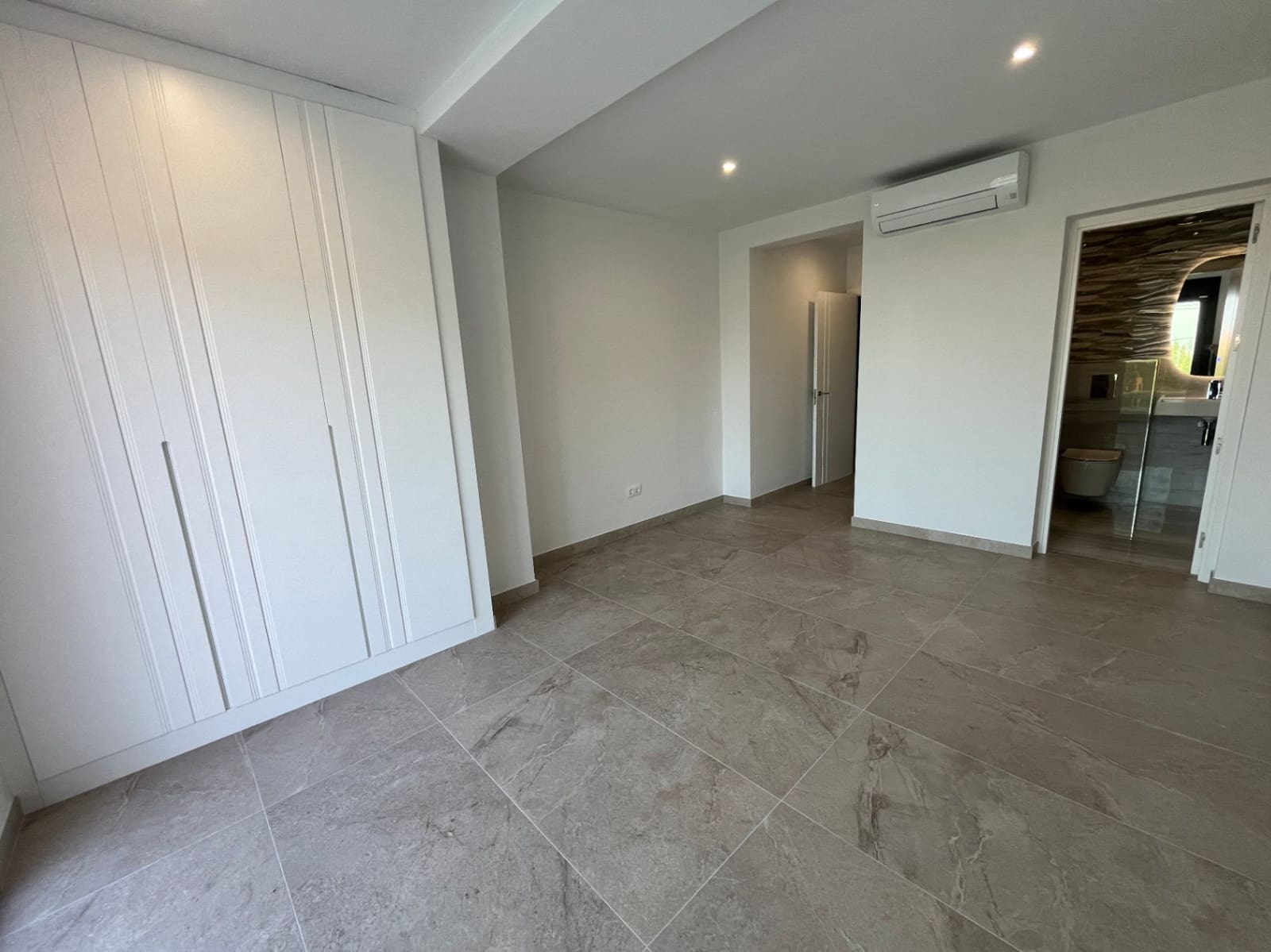 Chalet de 4 habitaciones en Dénia en venta con piscina garaje - 1.199.000 € (Ref: 9309356)