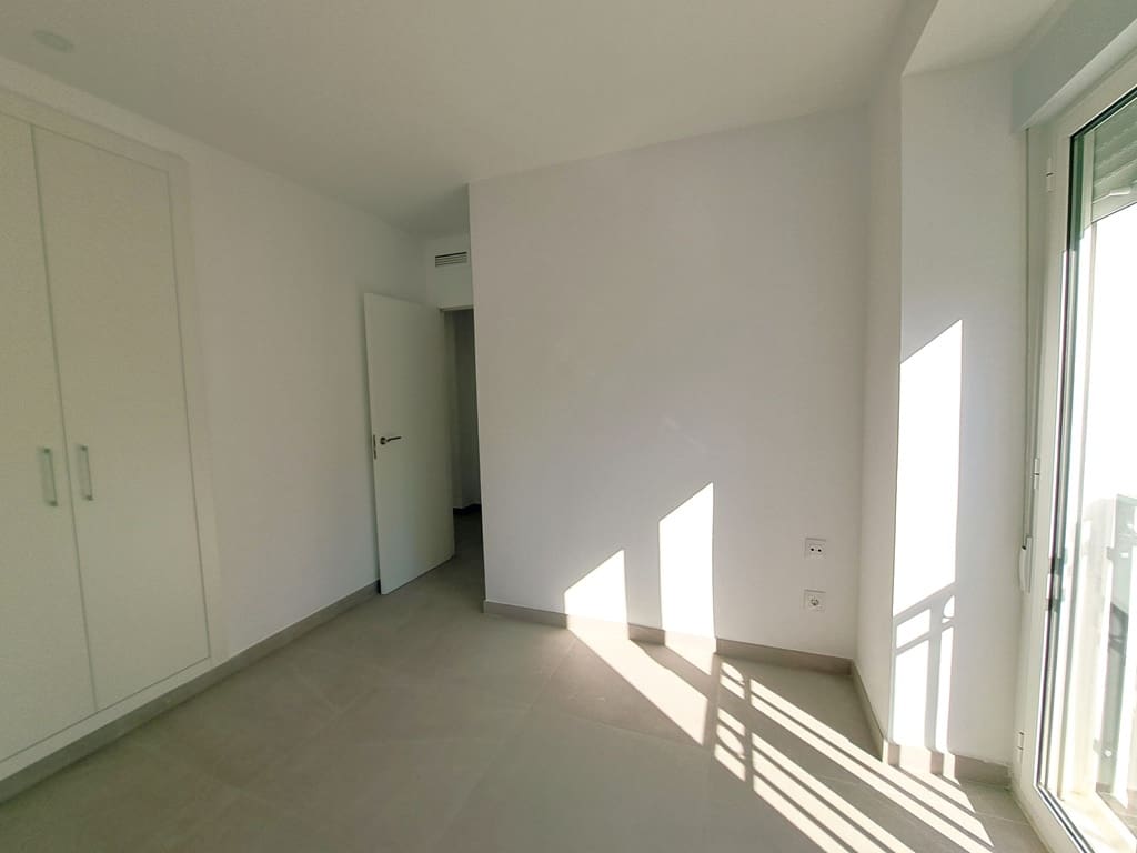 2 soveværelse Penthouse til salg i Denia med swimmingpool garage - € 380.000 (Ref: 9329863)