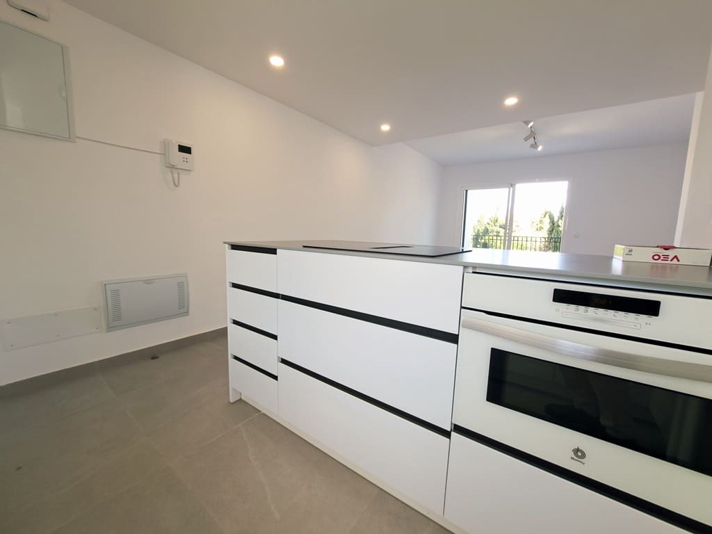 2 soveværelse Penthouse til salg i Denia med swimmingpool garage - € 380.000 (Ref: 9329863)