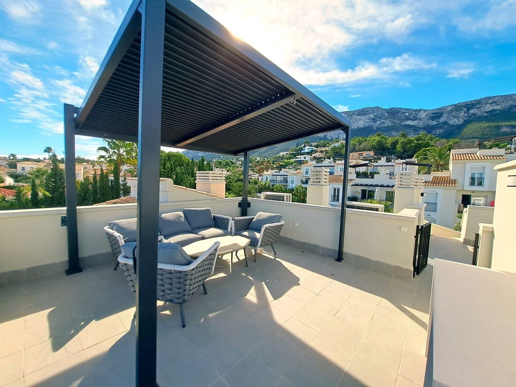 2 soveværelse Penthouse til salg i Denia med swimmingpool garage - € 380.000 (Ref: 9329863)