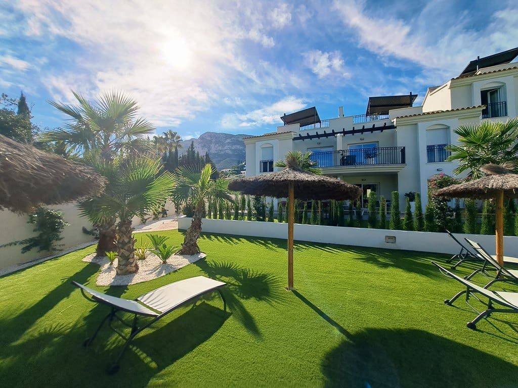 2 soveværelse Penthouse til salg i Denia med swimmingpool garage - € 380.000 (Ref: 9329863)