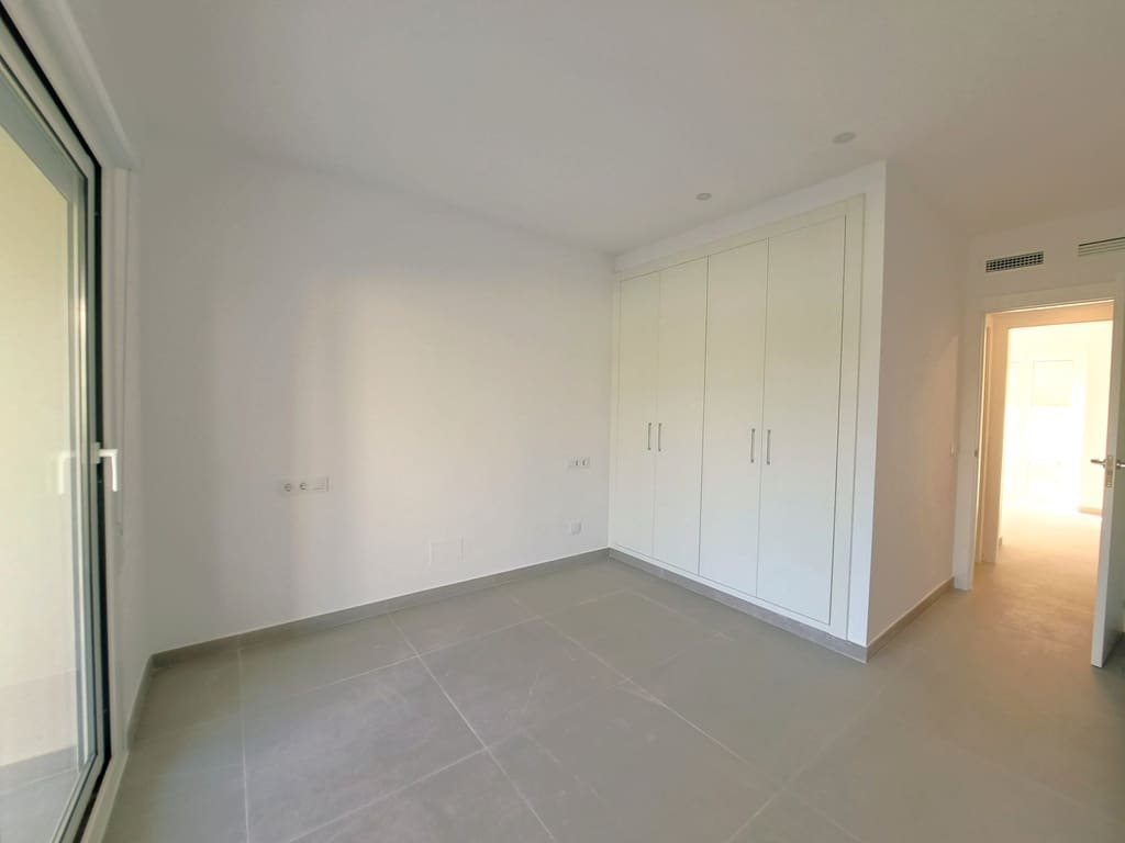 2 sovrum Lägenhet till salu i Denia med pool garage - 381 500 € (Ref: 9331028)