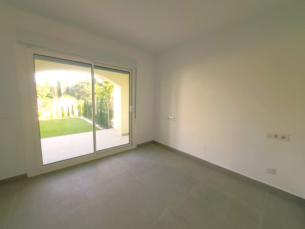 2 sovrum Lägenhet till salu i Denia med pool garage - 381 500 € (Ref: 9331028)