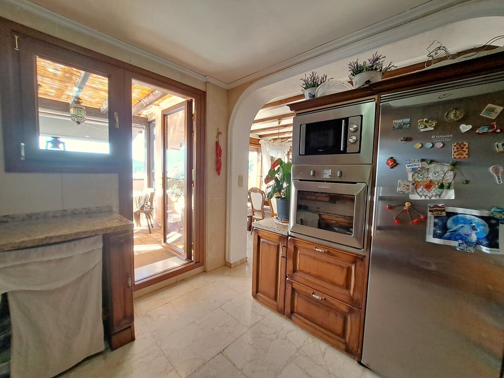 2 slaapkamer Penthouse te koop in Denia met zwembad garage - € 477.000 (Ref: 9341616)