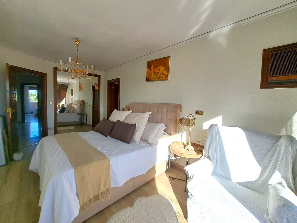 2 slaapkamer Penthouse te koop in Denia met zwembad garage - € 477.000 (Ref: 9341616)
