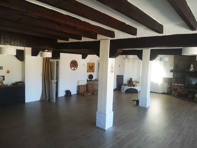 9 Zimmer Villa zu verkaufen in El Montgó, Dénia - 1.295.000 € (Ref: 9344080)