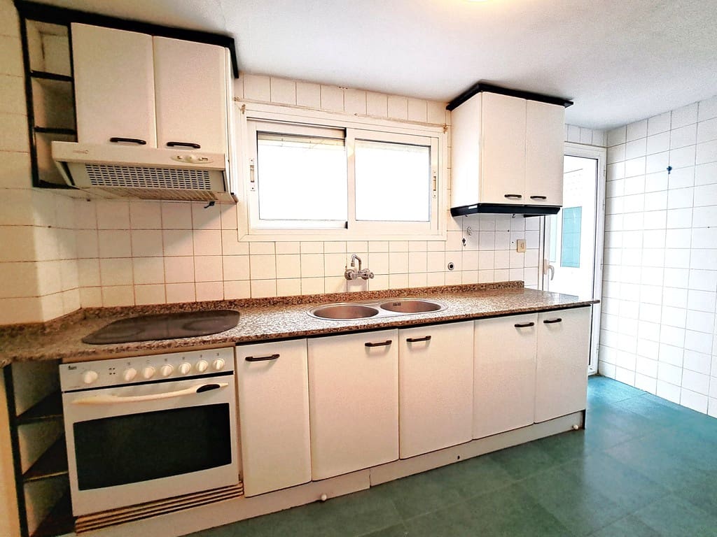 3 slaapkamer Appartement te koop in Denia - € 164.000 (Ref: 9352986)