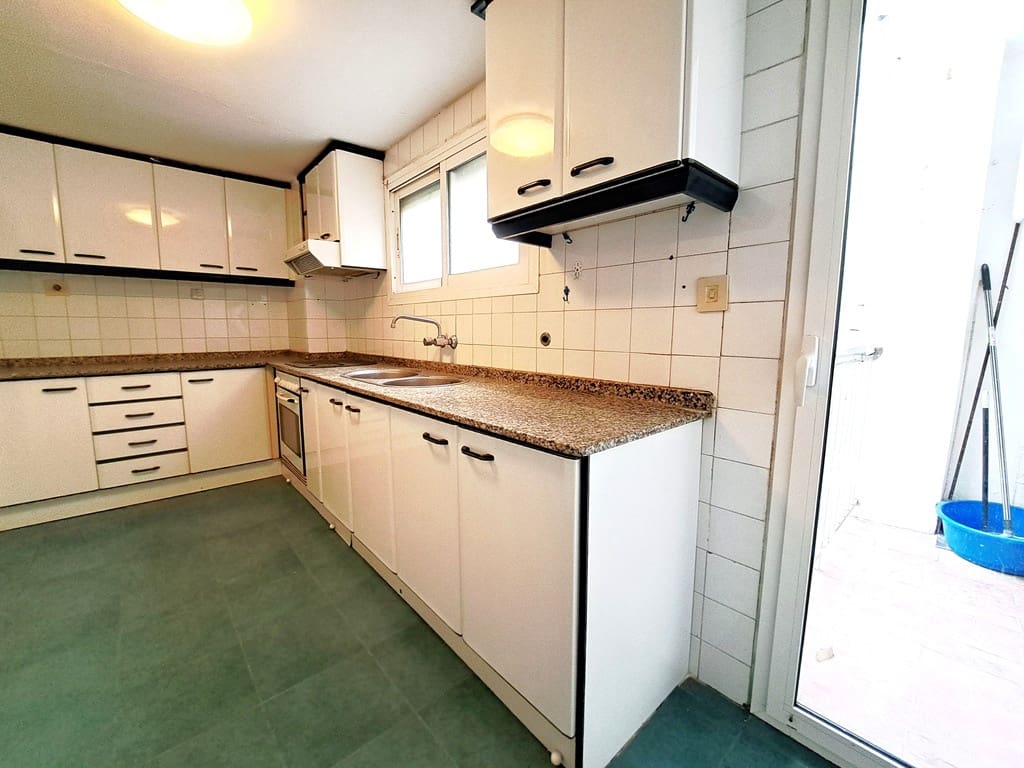 3 slaapkamer Appartement te koop in Denia - € 164.000 (Ref: 9352986)