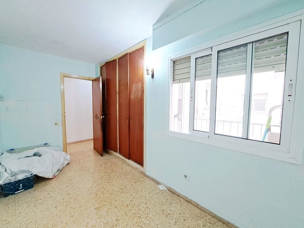 3 slaapkamer Appartement te koop in Denia - € 164.000 (Ref: 9352986)