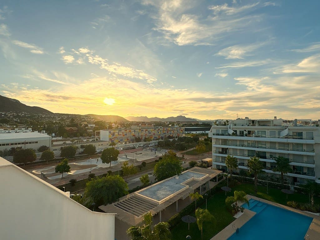 3 slaapkamer Penthouse te koop in Denia met zwembad garage - € 579.000 (Ref: 9373971)
