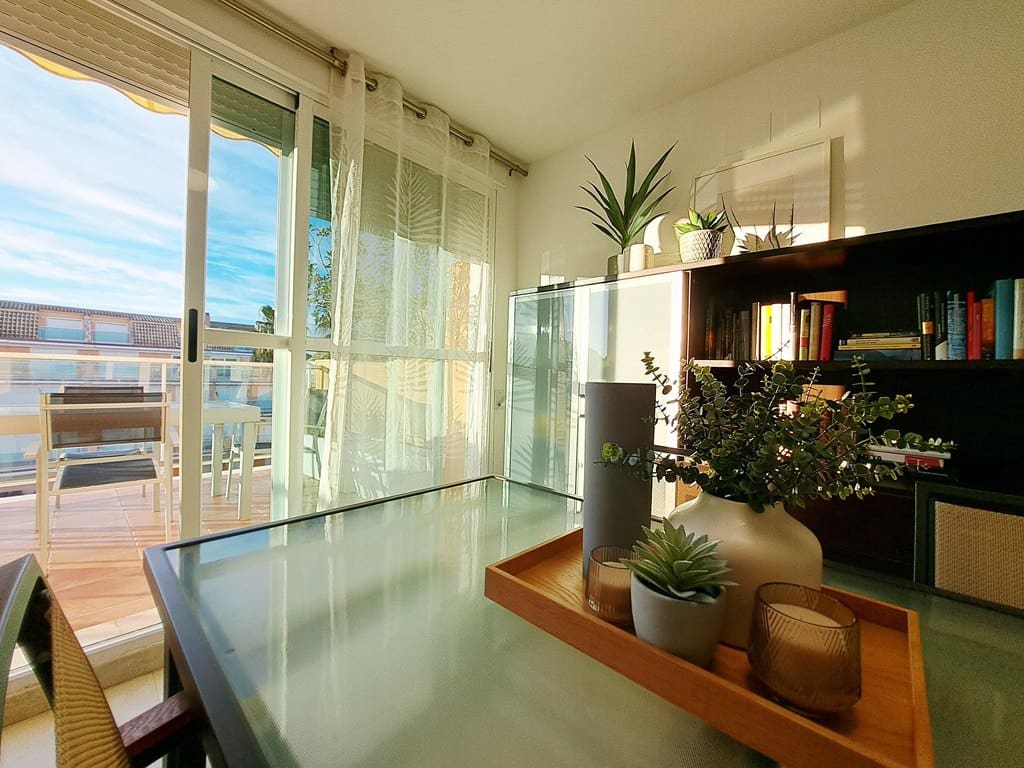 3 Zimmer Penthouse zu verkaufen in Denia mit Pool Garage - 420.000 € (Ref: 9386747)