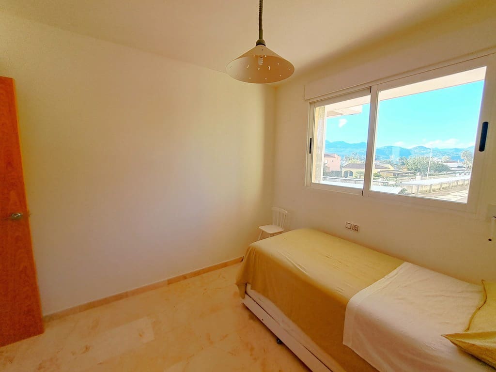 Apartamento Playa de 2 habitaciones en Dénia en venta con piscina garaje - 470.000 € (Ref: 9397880)