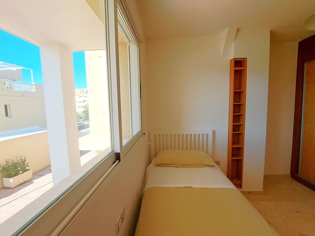 Apartamento Playa de 2 habitaciones en Dénia en venta con piscina garaje - 470.000 € (Ref: 9397880)