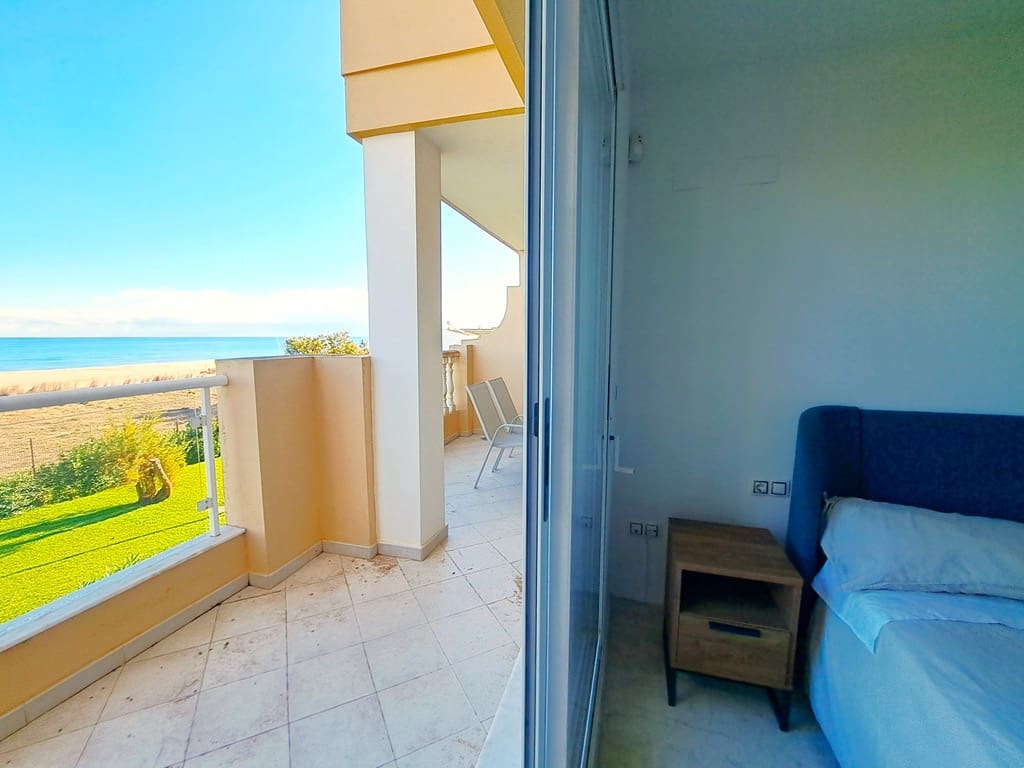 Apartamento Playa de 2 habitaciones en Dénia en venta con piscina garaje - 470.000 € (Ref: 9397880)