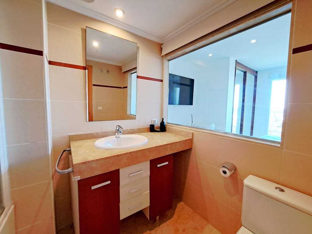 Apartamento Playa de 2 habitaciones en Dénia en venta con piscina garaje - 470.000 € (Ref: 9397880)