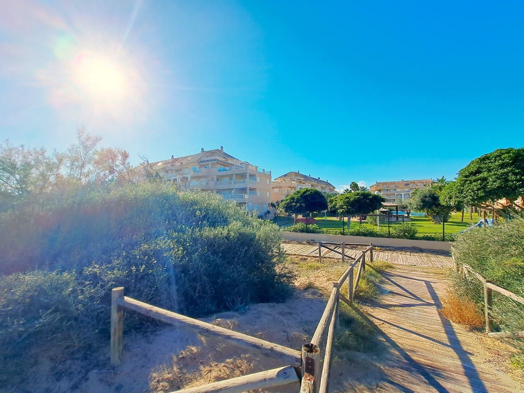 Apartamento Playa de 2 habitaciones en Dénia en venta con piscina garaje - 470.000 € (Ref: 9397880)