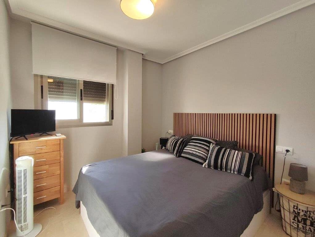 Apartamento de 2 habitaciones en Dénia en venta con piscina - 335.000 € (Ref: 9399820)