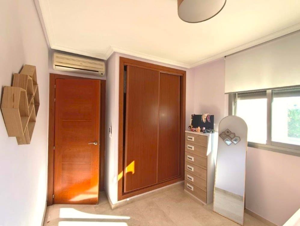 Apartamento de 2 habitaciones en Dénia en venta con piscina - 335.000 € (Ref: 9399820)