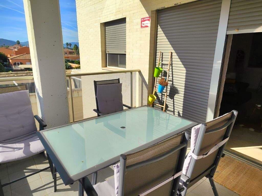 Apartamento de 2 habitaciones en Dénia en venta con piscina - 335.000 € (Ref: 9399820)