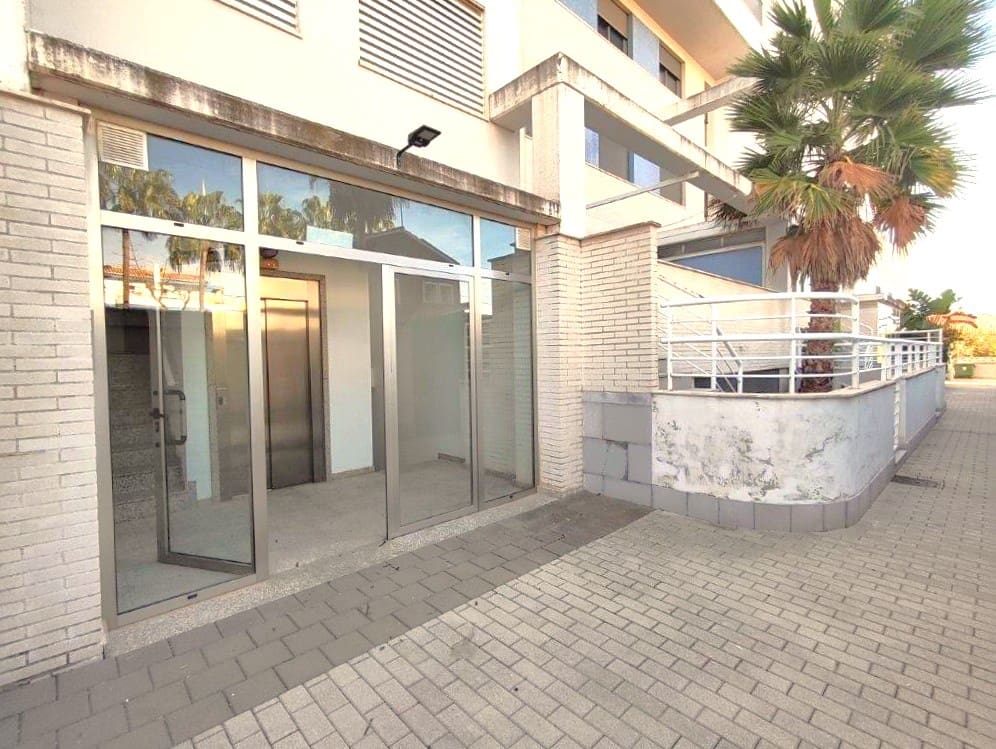 Apartamento de 2 habitaciones en Dénia en venta con piscina - 335.000 € (Ref: 9399820)